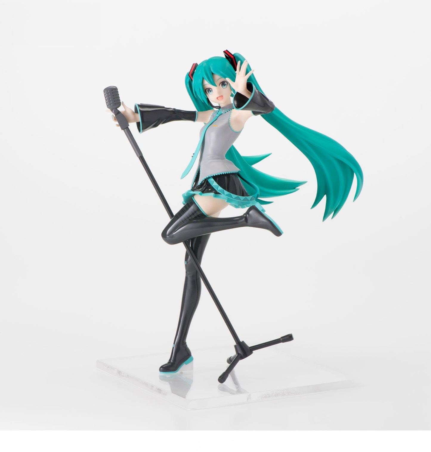 SEGA-Luminasta Hatsune Miku Mega39's 15th Ver. Figure – Official Licensed Collectible by SEGA