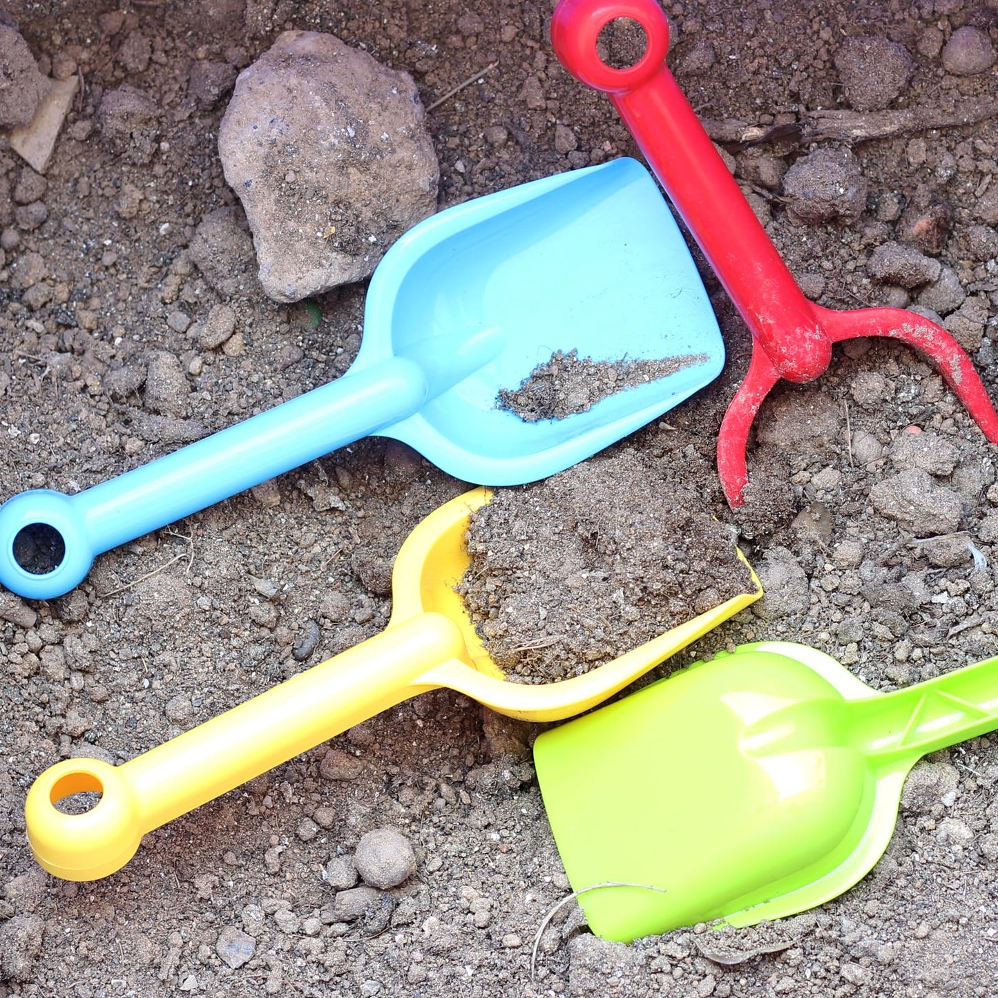 SELTERM Beach Shovels for Kids – 8 Pack Heavy-Duty Plastic Sand Shovels