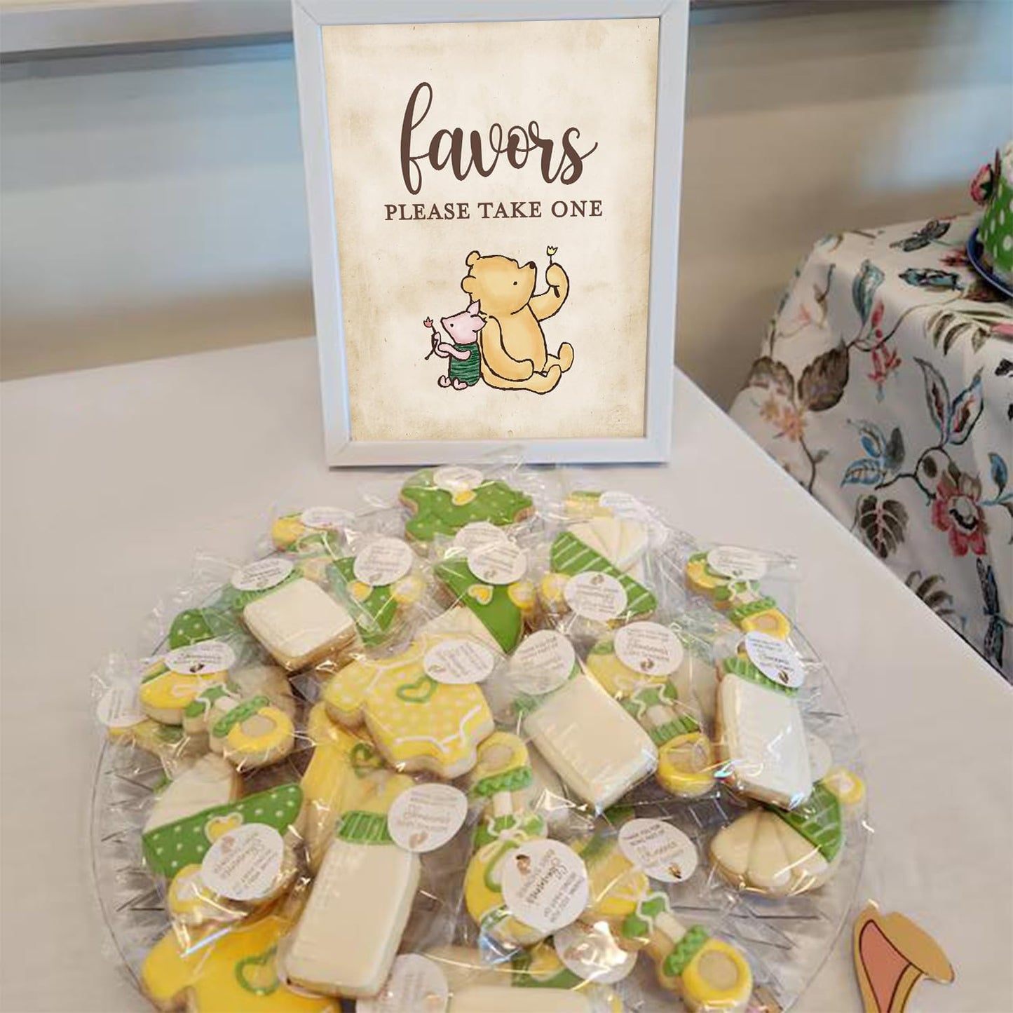 SHELLBOBO Winnie Bear 6-Piece Baby Shower Table Signs | Gender Reveal & Birthday Decor
