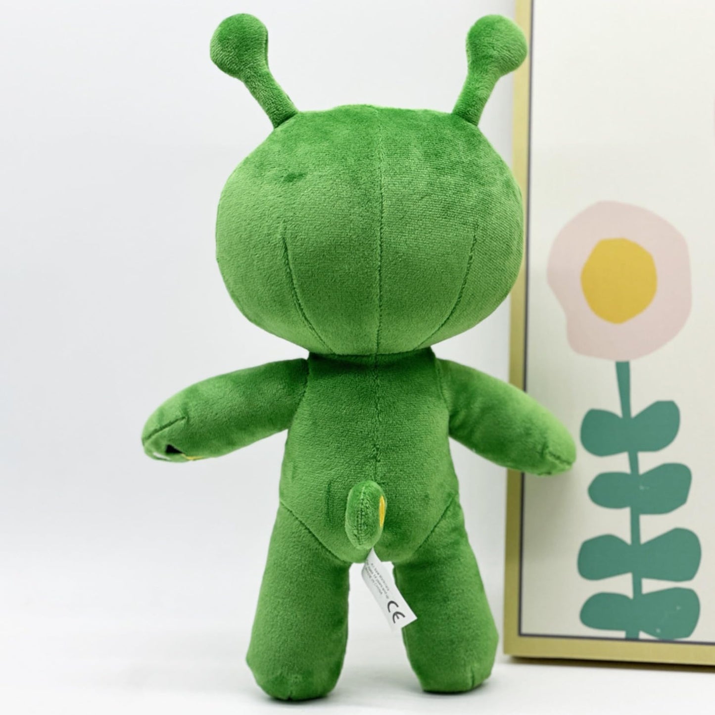 Shontay Alien Plush Toy — Green Alien Plush Doll, Soft Creature Pillow for Kids’ Rooms and Anime Fans Gift