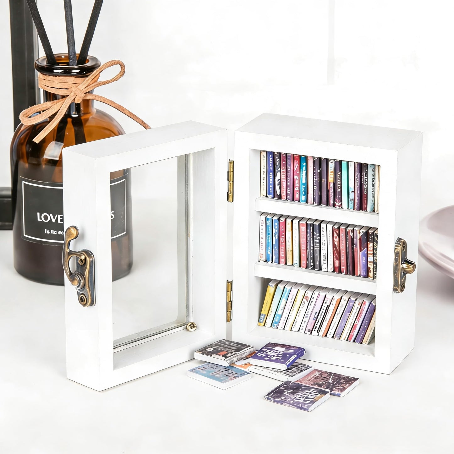 SIHPTO Stress Relief Mini Bookshelf Ornament – White Doll House Decor, 60 Mini Books
