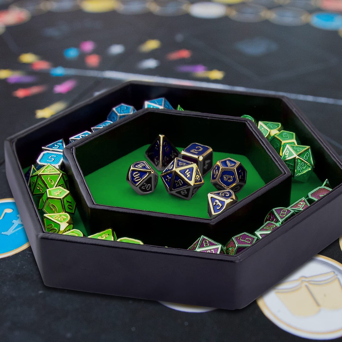 SIQUK Dice Tray with Lid Hexagon - Green Velvet Interior, Black PU Leather Exterior