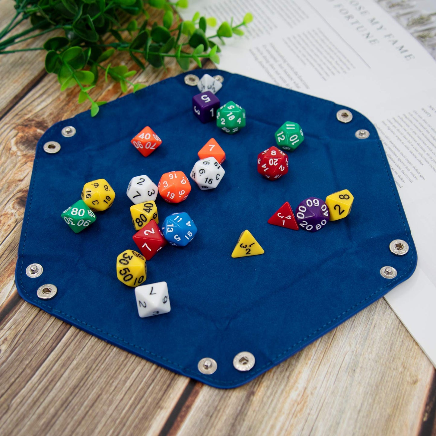SIQUK 2-Piece Dice Tray Set — PU Leather Hexagon, Folding, 6-Snap Corners, Red & Royal Blue