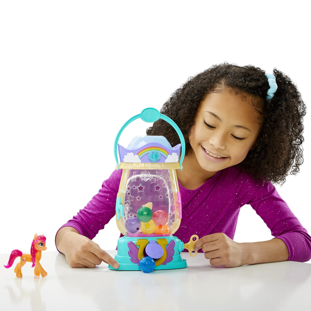 My Little Pony Sparkle Reveal Lantern Sunny Starscout – Light-Up Toy with 25 Pieces