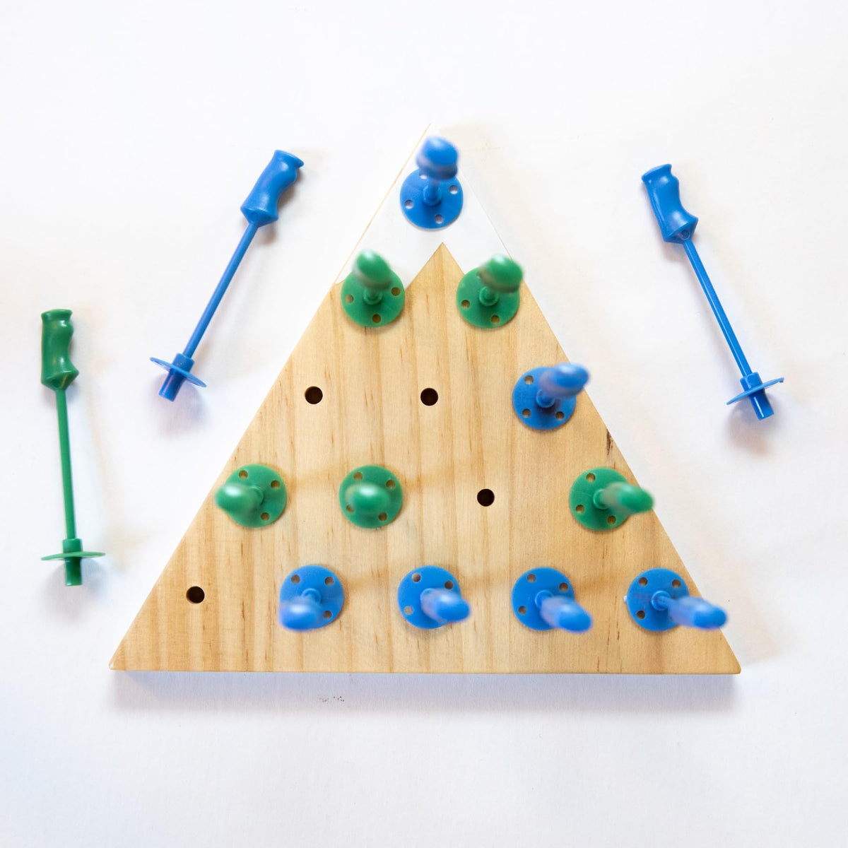 Ski House Games Mountain Jump — Compact Ski-Themed Peg Jump Game