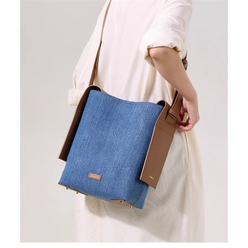 Advanced Sense Large Capacity Bag