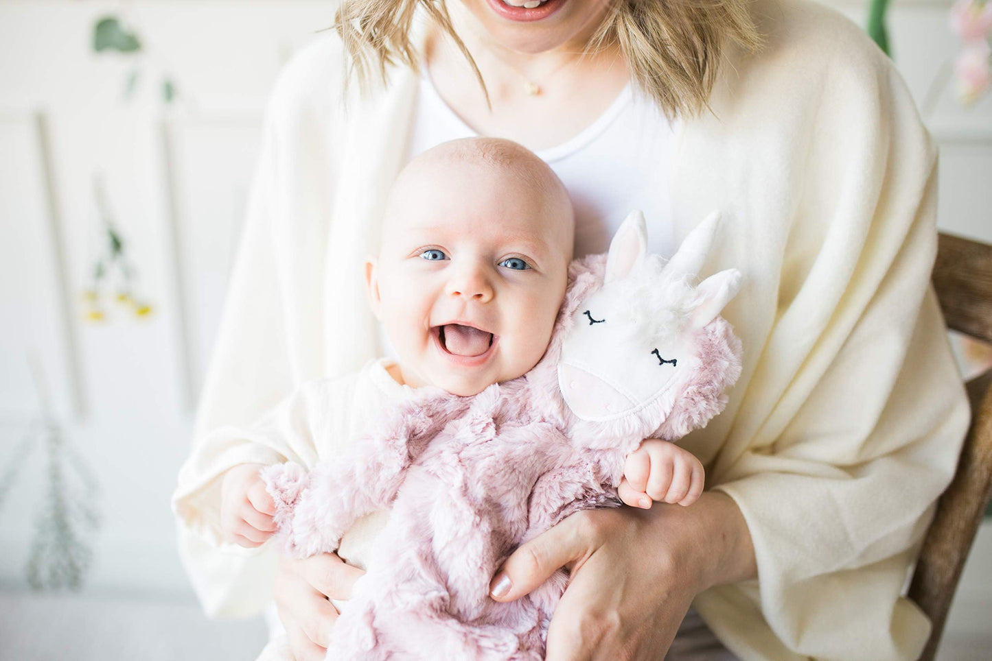 Slumberkins Unicorn Snuggler + 2 Board Books Bundle – Authenticity, Confidence & Healthy Friendships (Ages 0+)