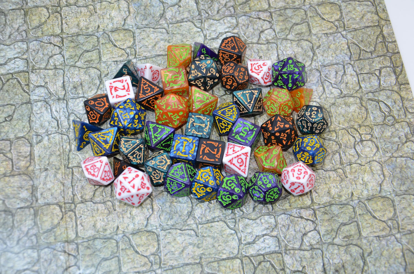 Smartdealspro Double-Colors Polyhedral Dice Sets with Pouches | D&D RPG MTG