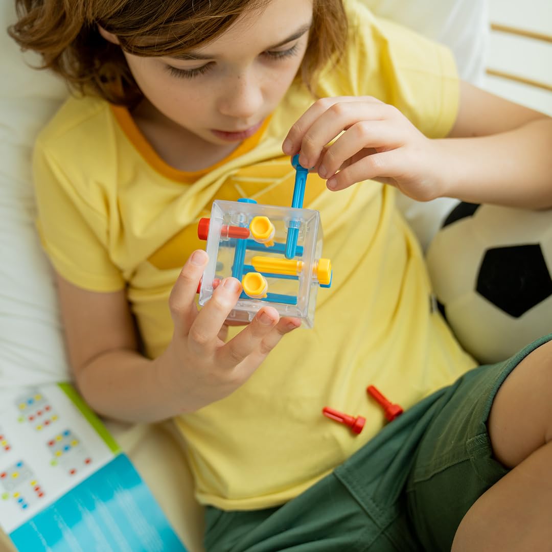 SmartGames Criss Cross Cube – 80 Challenges 3D Logic Puzzle for Ages 8+