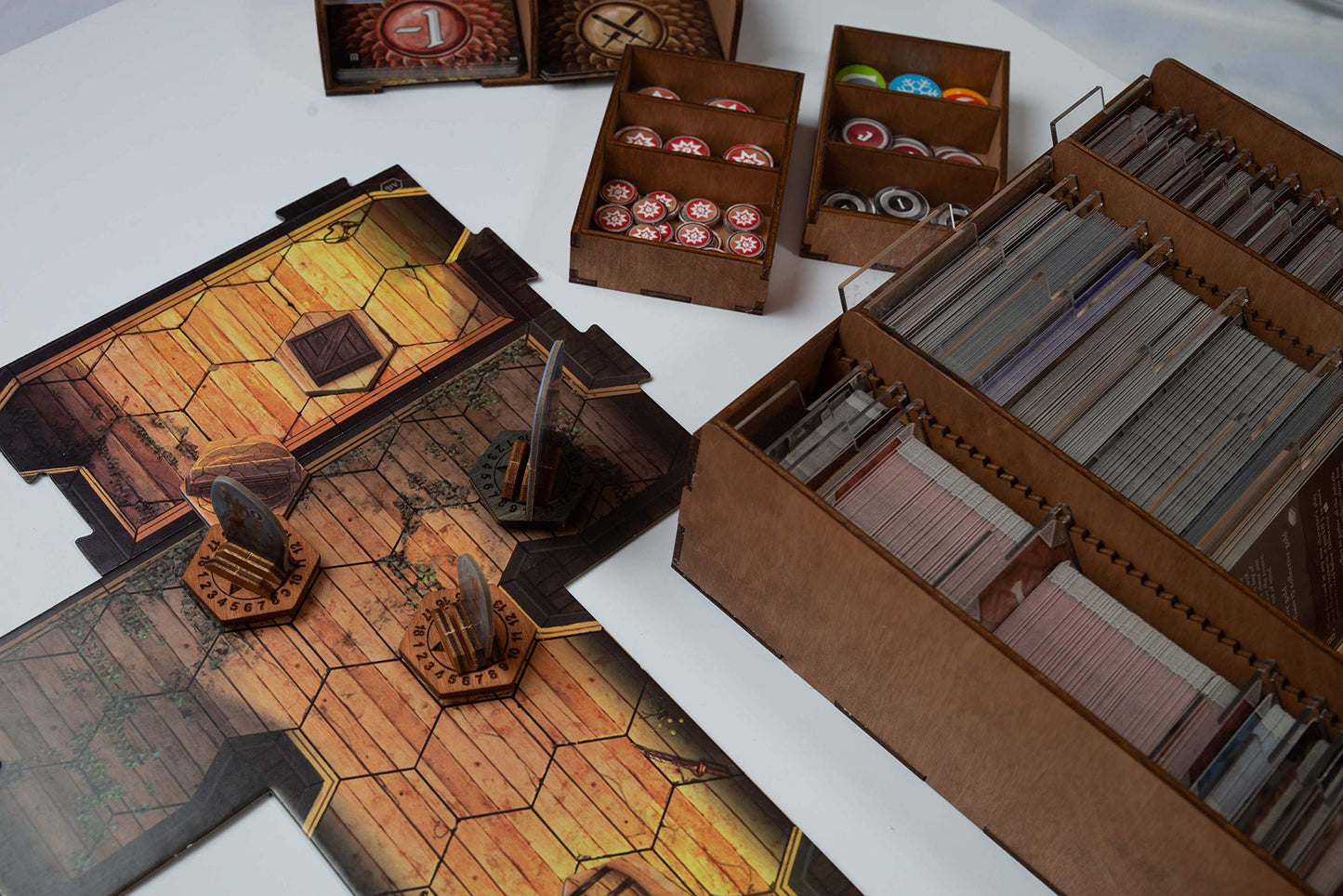 SMONEX Wooden Health Tracker 24 Pcs – EU & US Gloomhaven Frosthaven Monster Stands