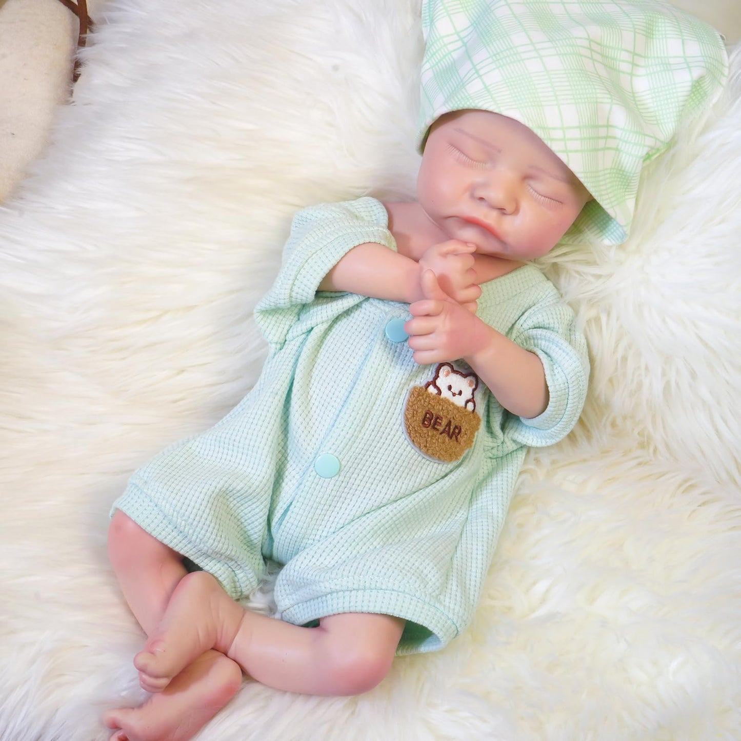 SOFTMARY Lifelike Reborn Baby Doll Boy – 17-Inch Full Silicone Newborn Doll with Gift Box