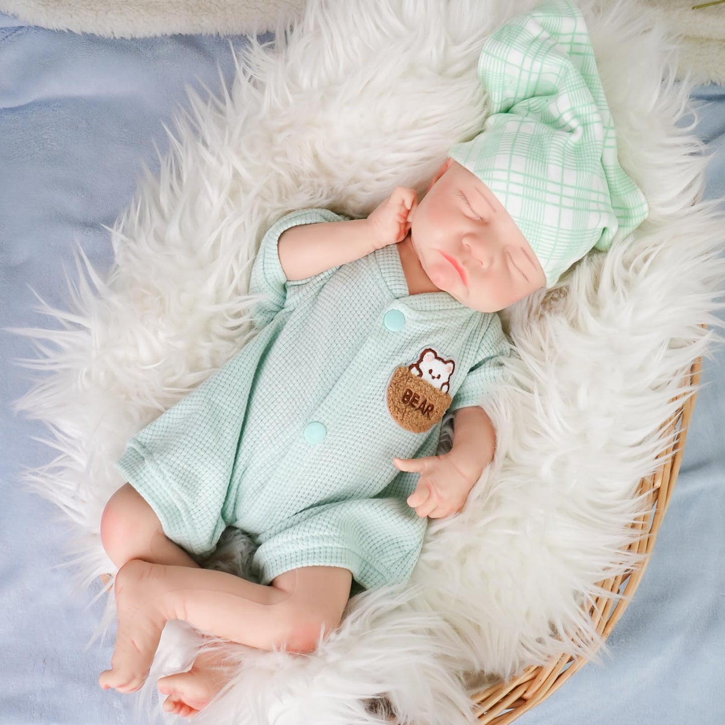 SOFTMARY Lifelike Reborn Baby Doll Boy – 17-Inch Full Silicone Newborn Doll with Gift Box