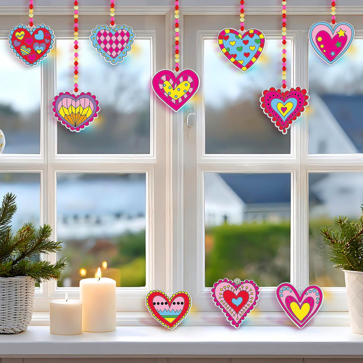 Sonwyoung 30 Sets Valentine’s Day Glow-in-the-Dark Heart Suncatchers Kit