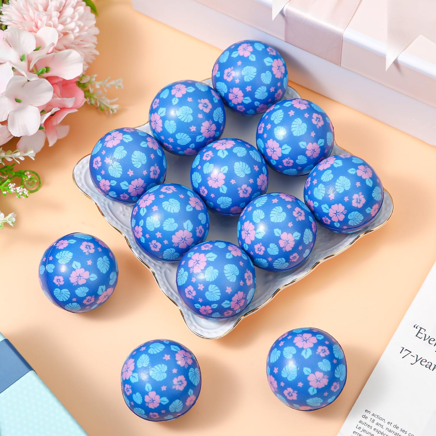 Soulchen 24 Pcs Hawaii Theme Stress Balls Blue Hawaiian Leaves Fidget Toys for Kids and Adults