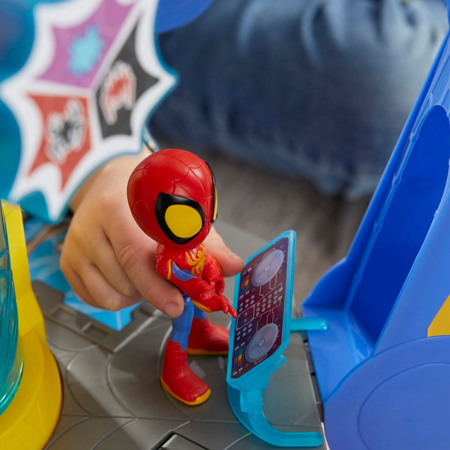 Spidey and His Amazing Friends Web-Spinners Web-Quarters Playset with Lights, Action Figure & Vehicle | Ages 3+