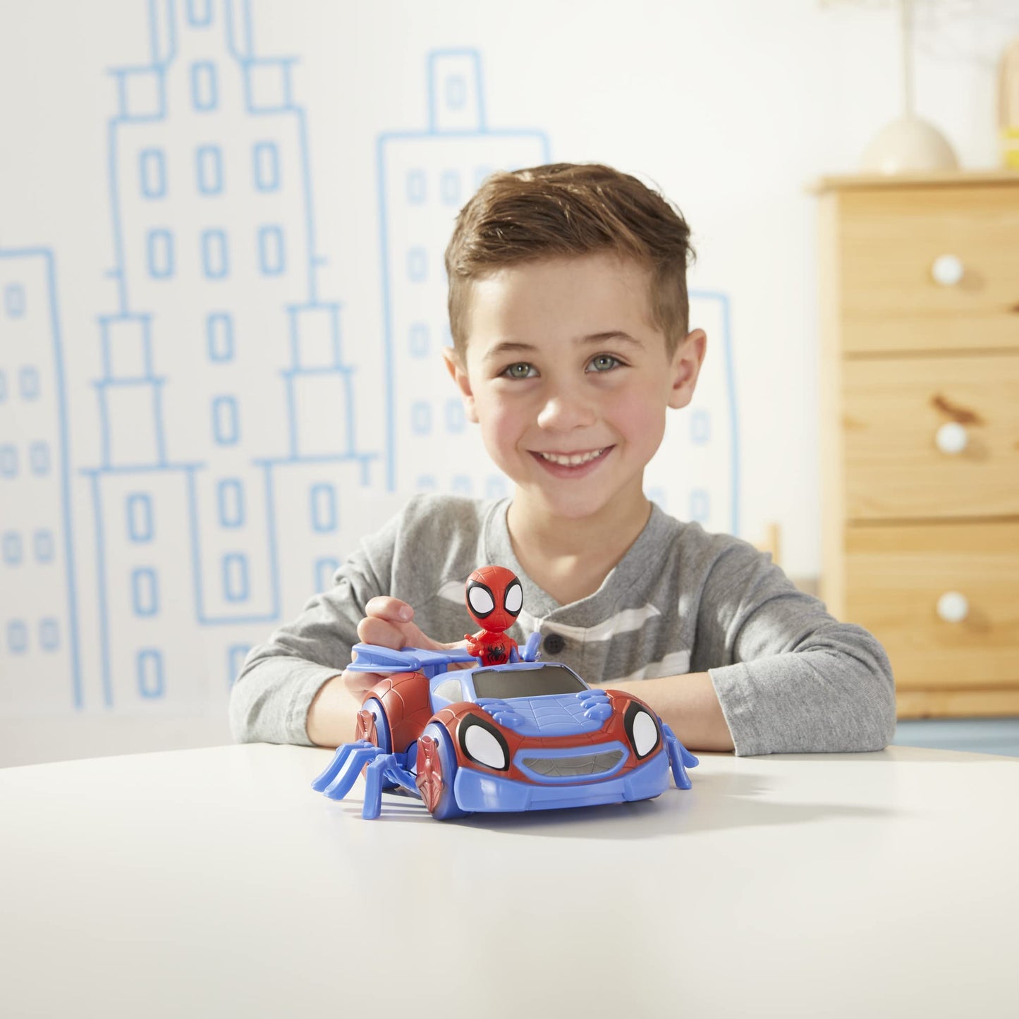 Spidey and His Amazing Friends Change 'N Go Web-Crawler + Spidey Figure – 2-in-1 Vehicle (4-Inch, Ages 3+)