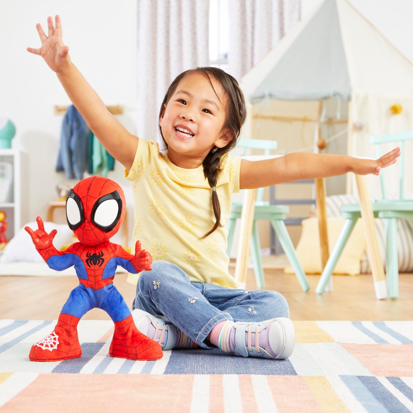 Spidey and His Amazing Friends Dance 'N Crawl Spidey – Interactive Plush Toy for Kids 3+