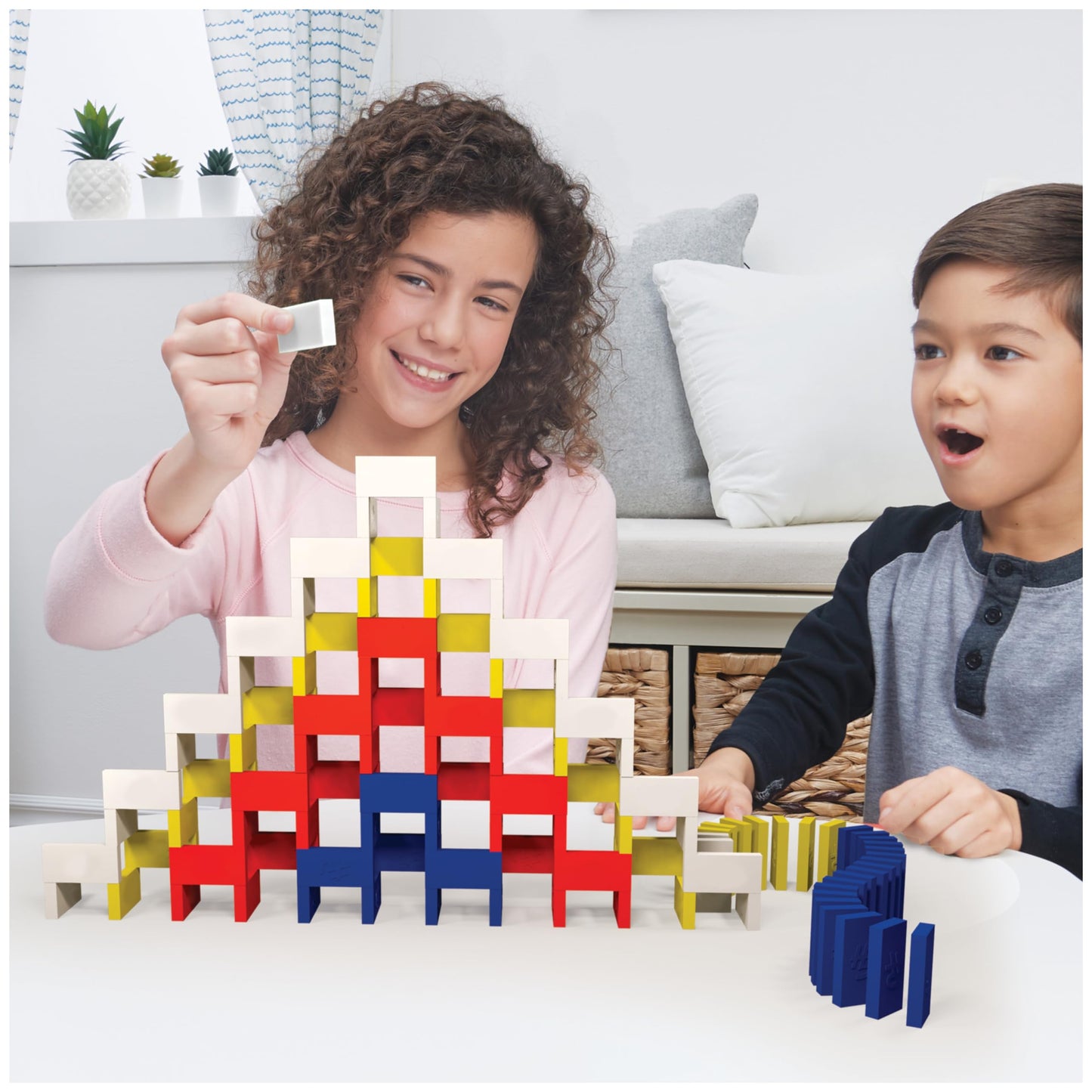 Spin Master Games Lily Hevesh H5 Domino Creations – 100-Piece Domino Set