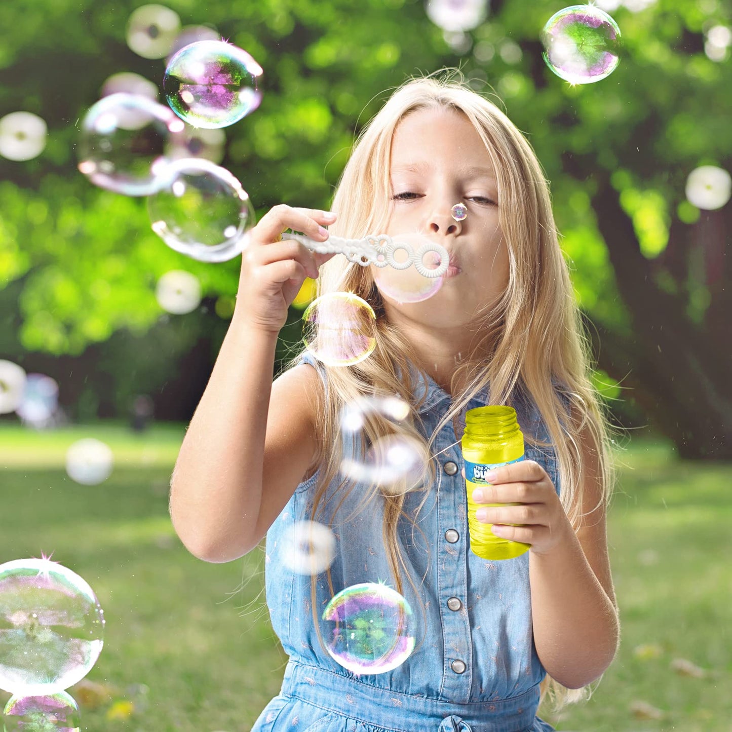 SpringFlower 36 Pcs Bubble Bottles with Wand – 6-Color Party Favors (4oz) for Kids