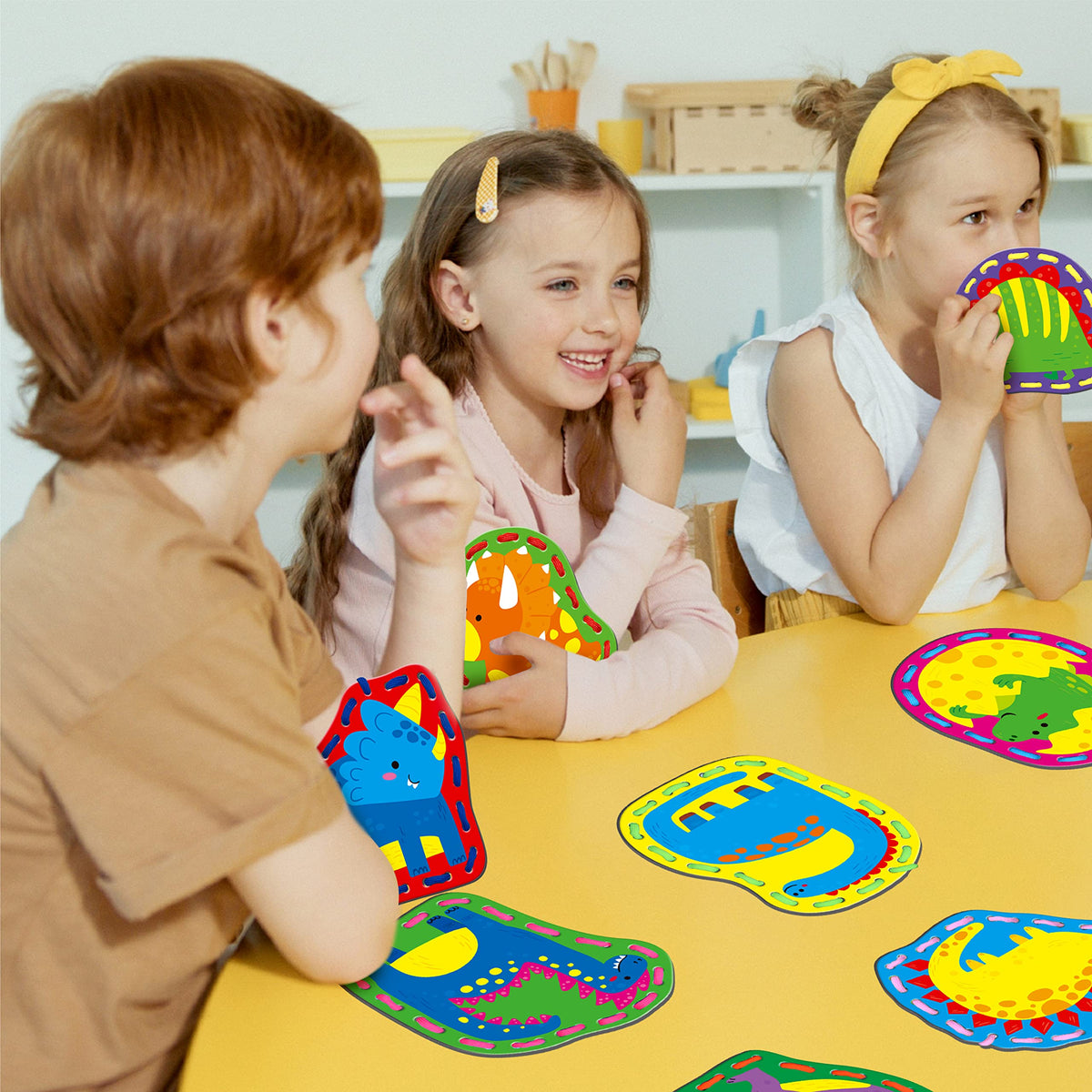 SpriteGru 9 Pieces Kids Lacing Cards – Double-Sided Dinosaur Lacing Set with 9 Colorful Laces