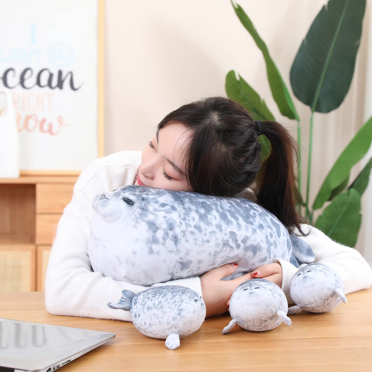 SQEQE Chubby Seal Pillow Plush with 4 Baby Seals in Her Tummy – 5-in-1 Cozy Stuffed Animal Gift