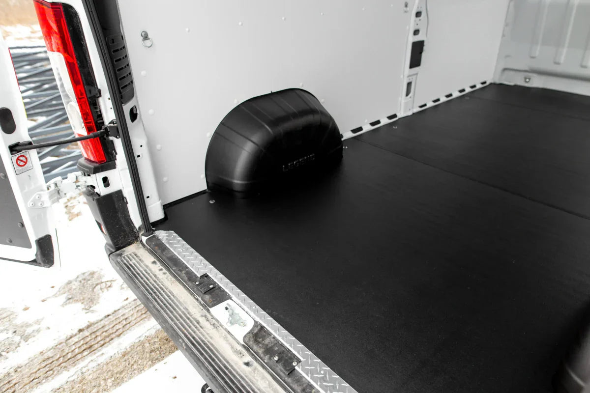 StabiliGrip Floor Kit w/ Aluminium Sill Set for MAXUS
