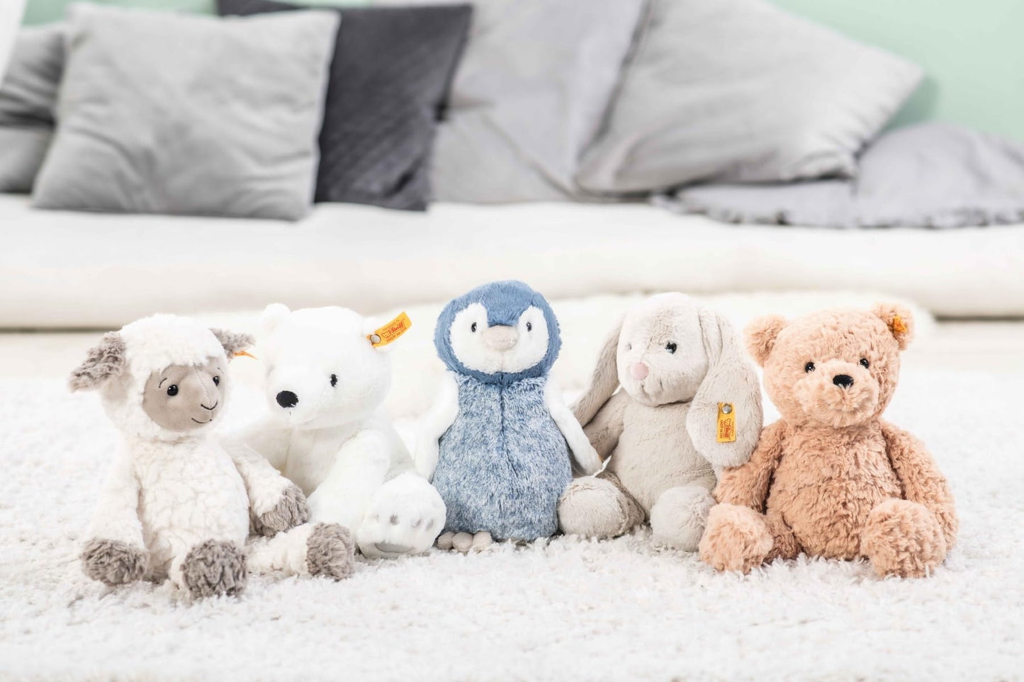 Steiff Lasse Polar Bear Plush – 11in White Bear Toy for Kids