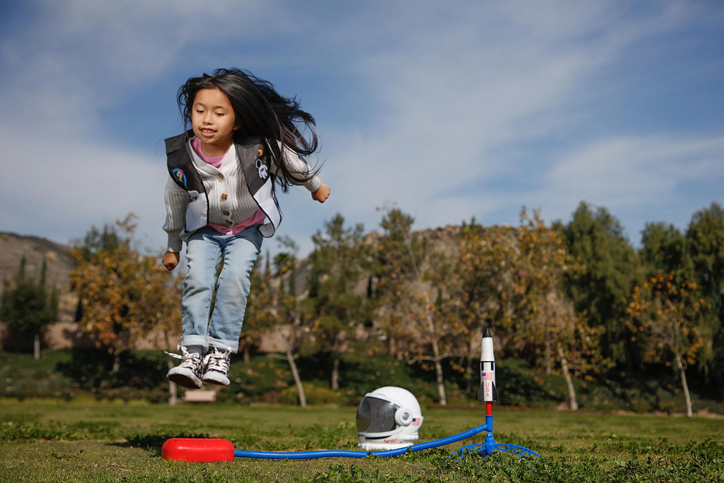 Stomp Rocket Space Collection Rocket Launcher – 3 NASA Foam Rockets for Outdoor STEM Fun (Ages 5+)