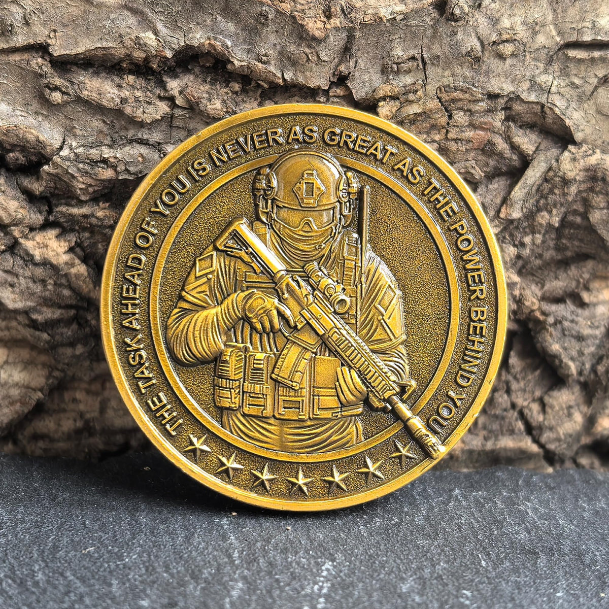 Strugglejewelry Task Ahead Military Challenge Coin – Deuteronomy 31:6-8 + Case