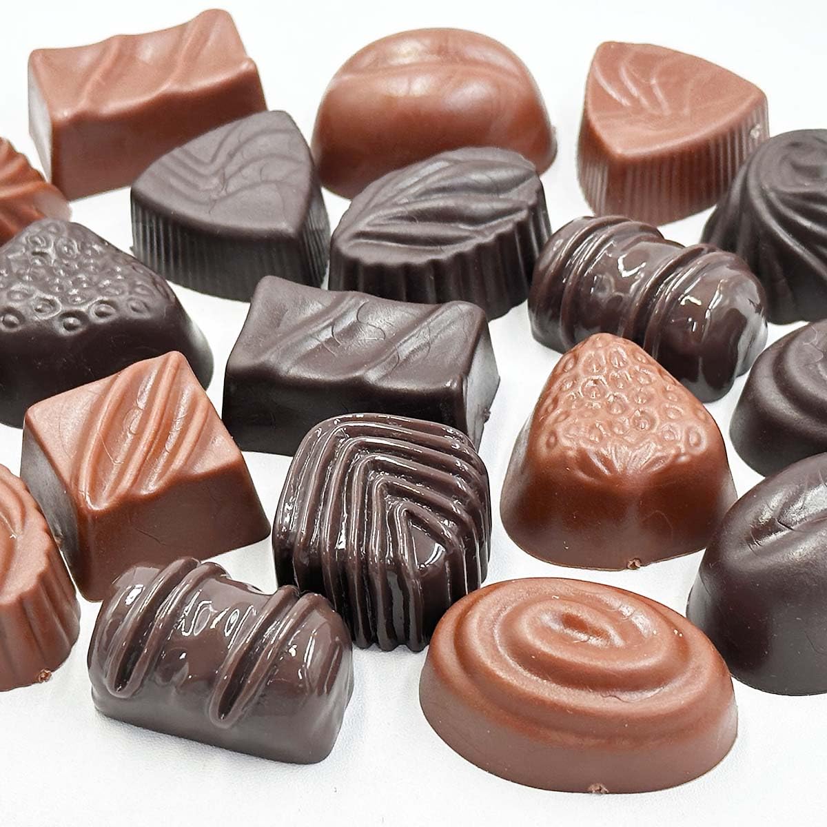Suartus Fake Chocolate 20Pcs – Resin Beads for DIY Crafts