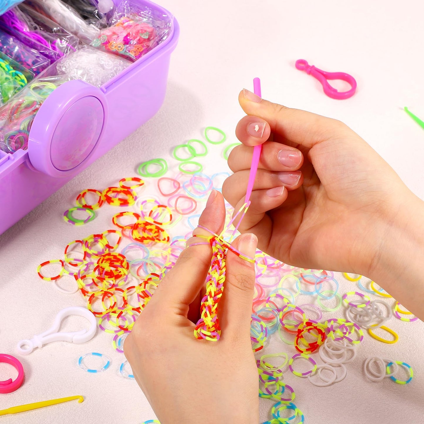 SUMAJU 18500+ Bracelet Making Kit – 26 Colors, Glow-in-Dark, 3-Layer Storage