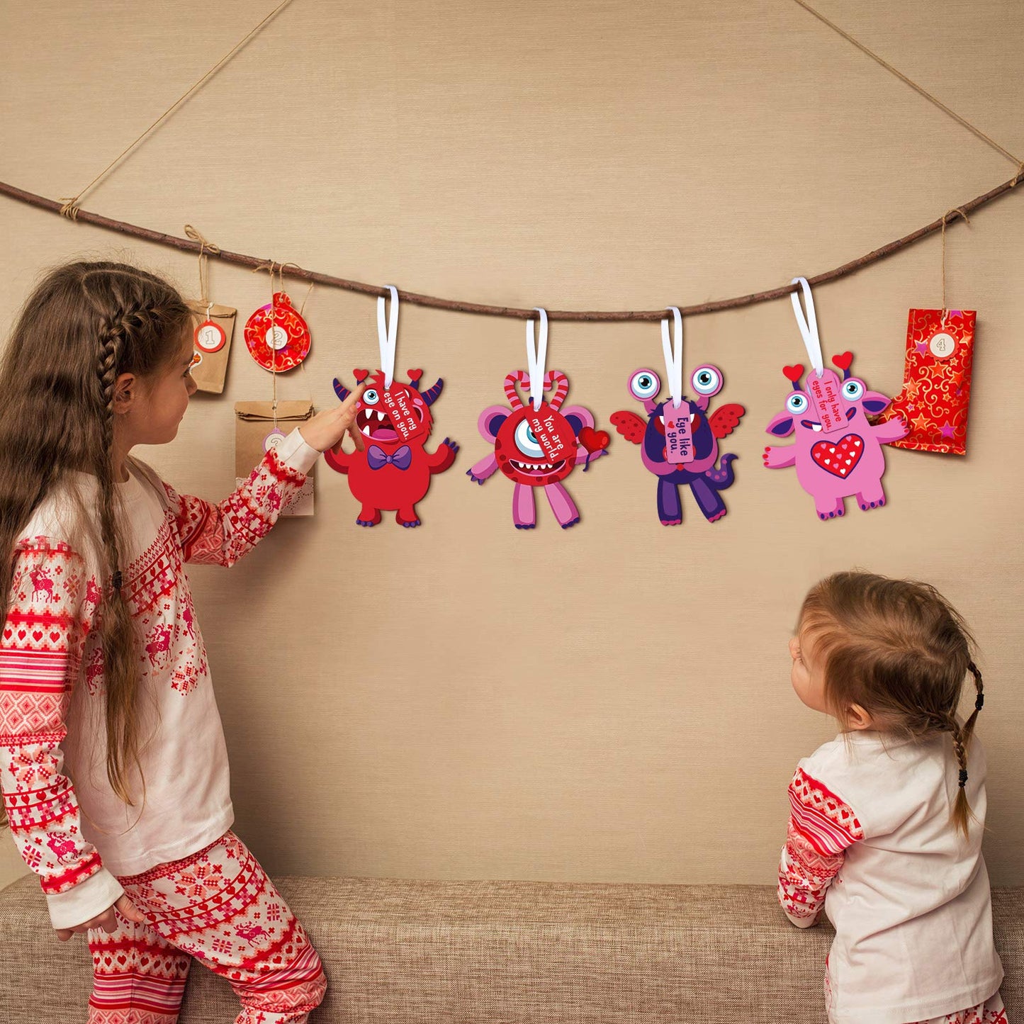 Sumind 60 Valentines Day Craft Kits for Kids – DIY Ornaments & Classroom Activities