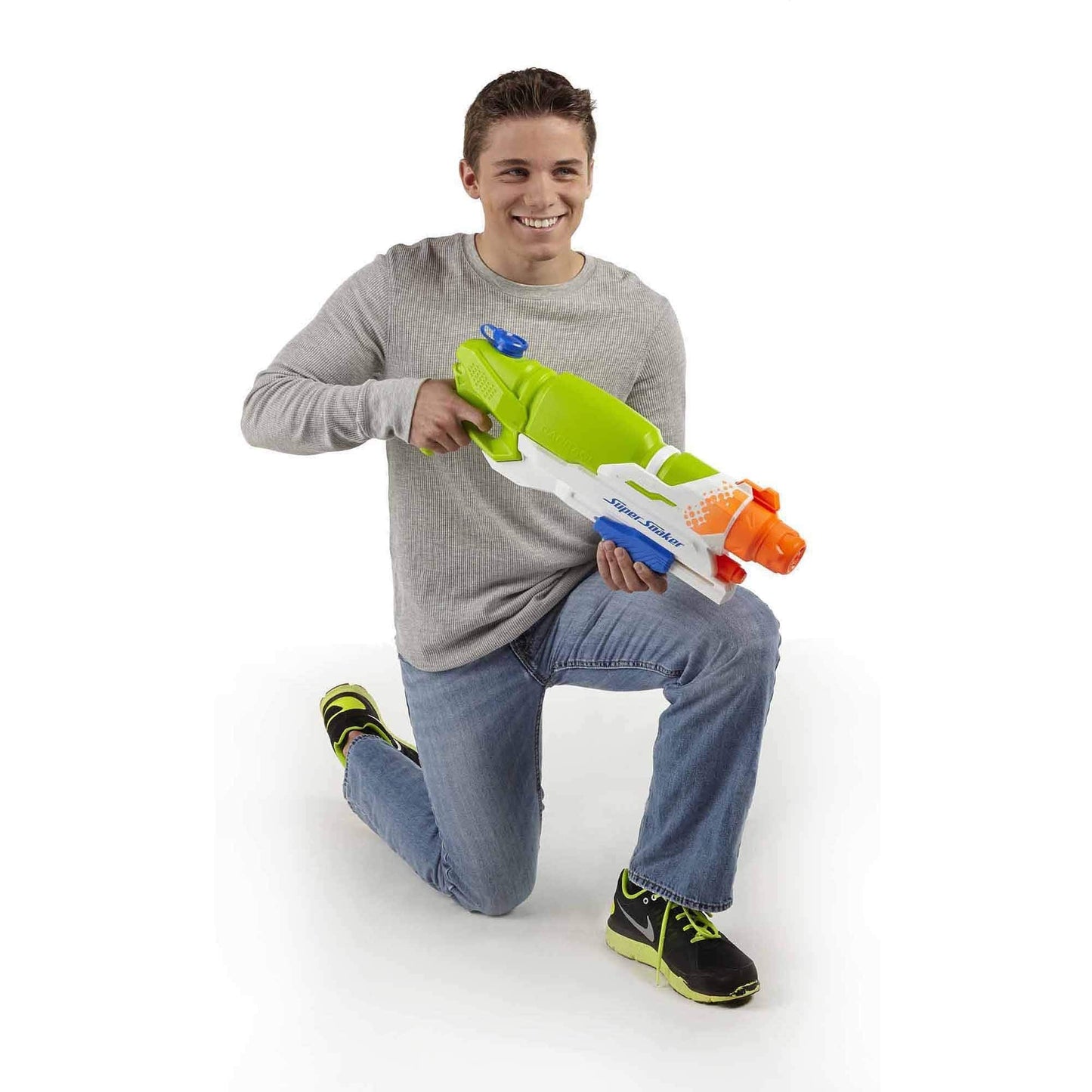 Nerf Super Soaker Barrage Soaker – 84 oz, 3 Modes, 38 ft Range