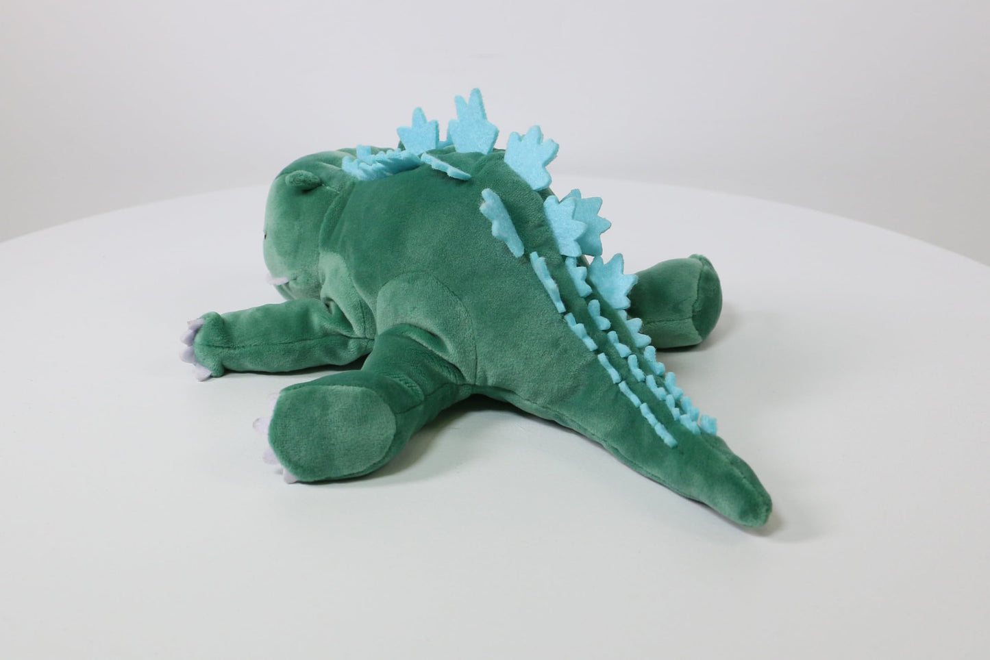 Surreal Entertainment Godzilla: Sleeping Godzilla Plush – PREVIEWS Exclusive 12-Inch