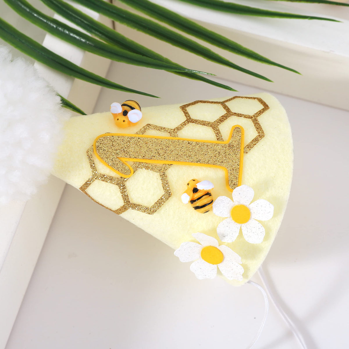 SYESQL Bee Themed Birthday Hat – Golden & White First Birthday Crown for Babies and Toddlers