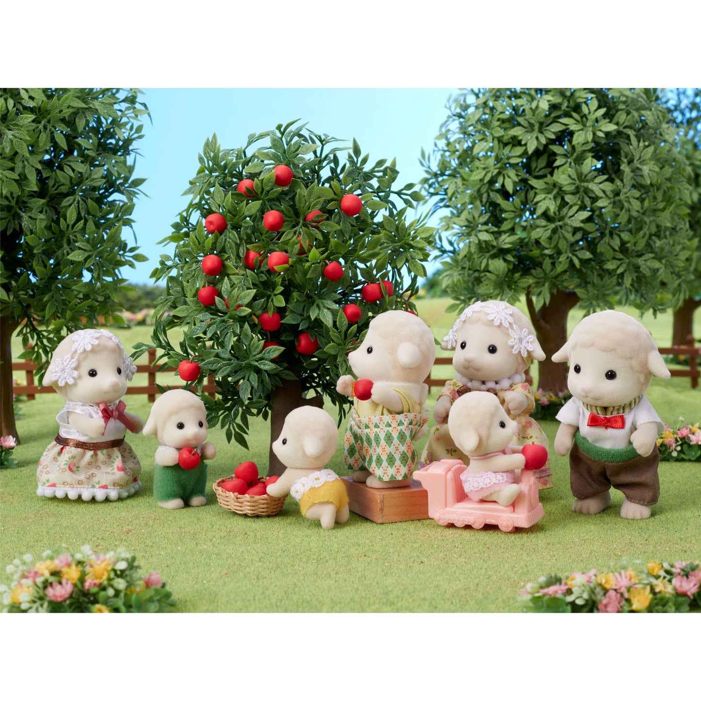 Sylvanian Families Sheep Family – 2022 NEW LINES | Mouton Family, 4 Articulated Figures