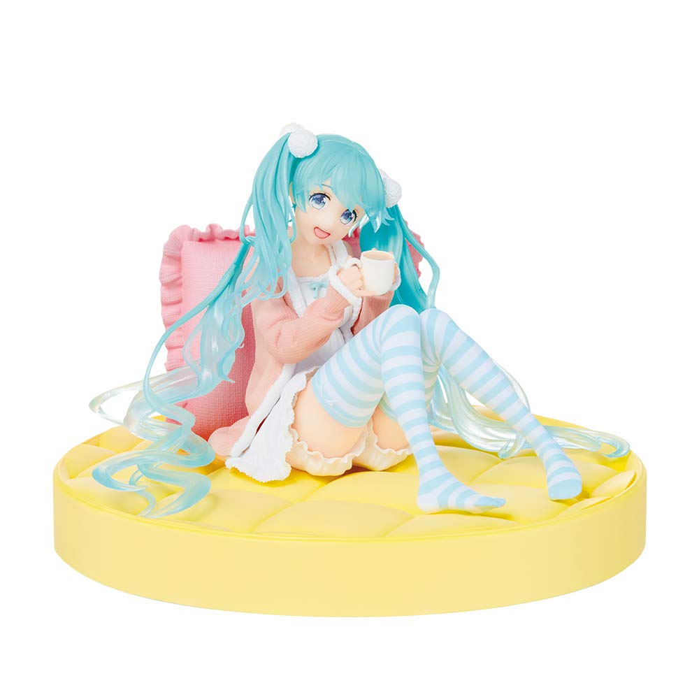 Taito Hatsune Miku Action Figure – Original Casual Clothes | Officially Licensed