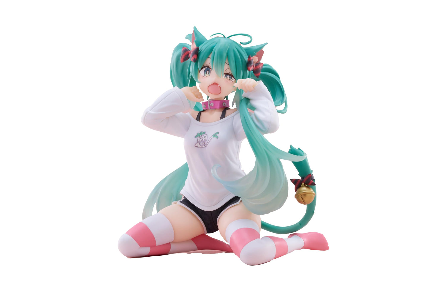 Taito Hatsune Miku Desktop Cute Figure | Official Licensed Collectible