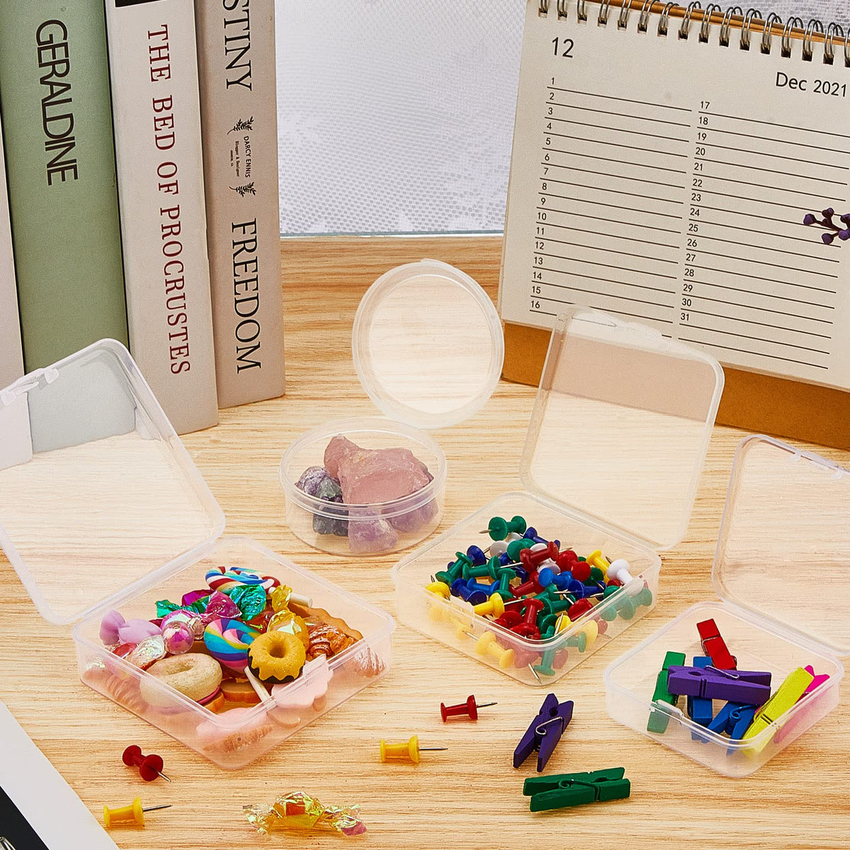 Taiyin 32-Pcs Clear Game Tokens Storage Boxes with Lids | Mixed Sizes Organizer for Dice, Tokens, Beads