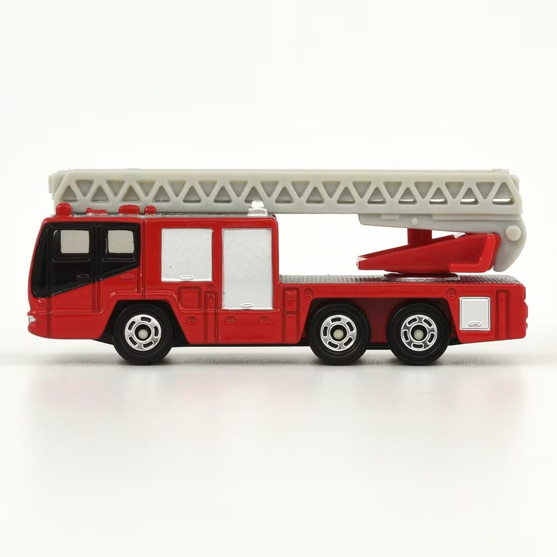 Takara Tomy Tomica 108 Hino Aerial Ladder Fire Truck – Die-Cast 1:139