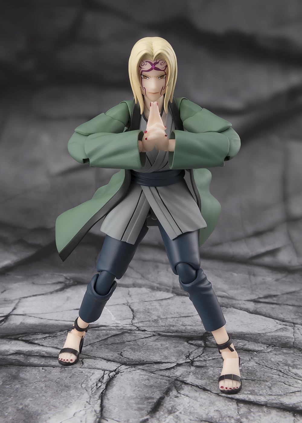 TAMASHII NATIONS Naruto Tsunade - The Legendary Medical Ninja - S.H.Figuarts Action Figure