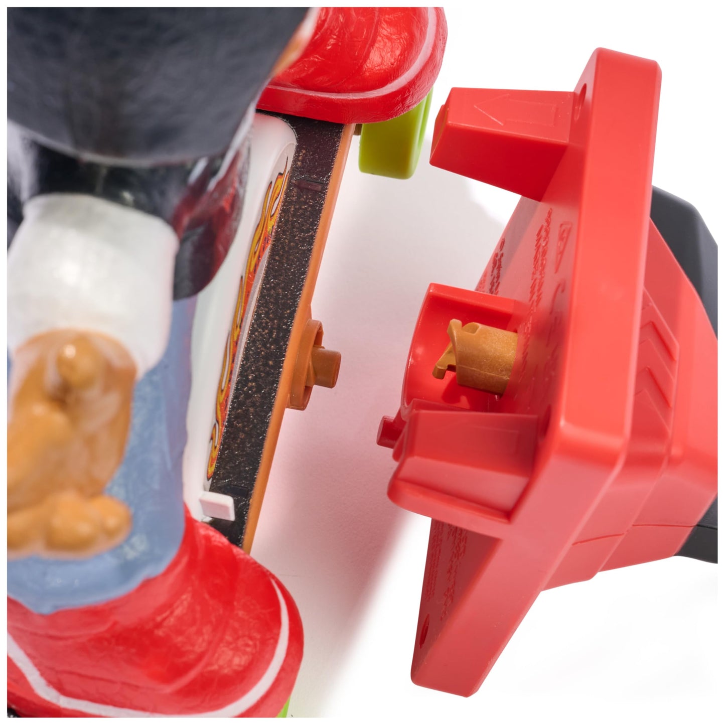 TECH DECK Shred N' Blast Sk8board — Motorized Finger Skateboard with Ramp