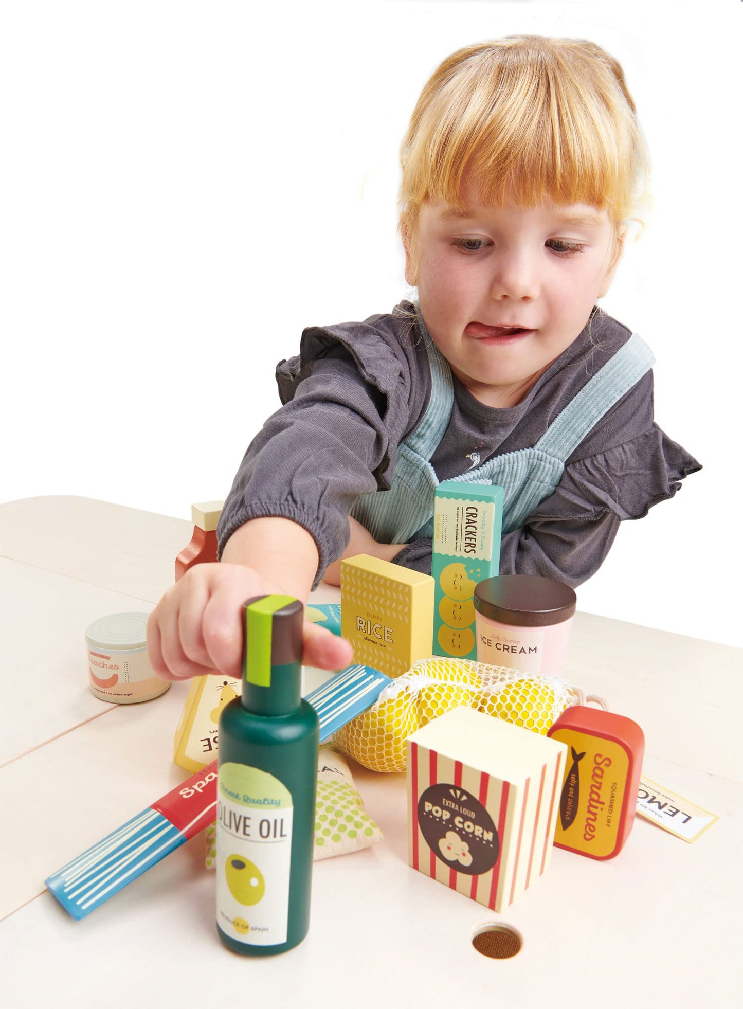 Tender Leaf Toys - Supermarket Grocery Set - 17 Pcs Wooden Pretend Play Food for Roleplay (Ages 3+)