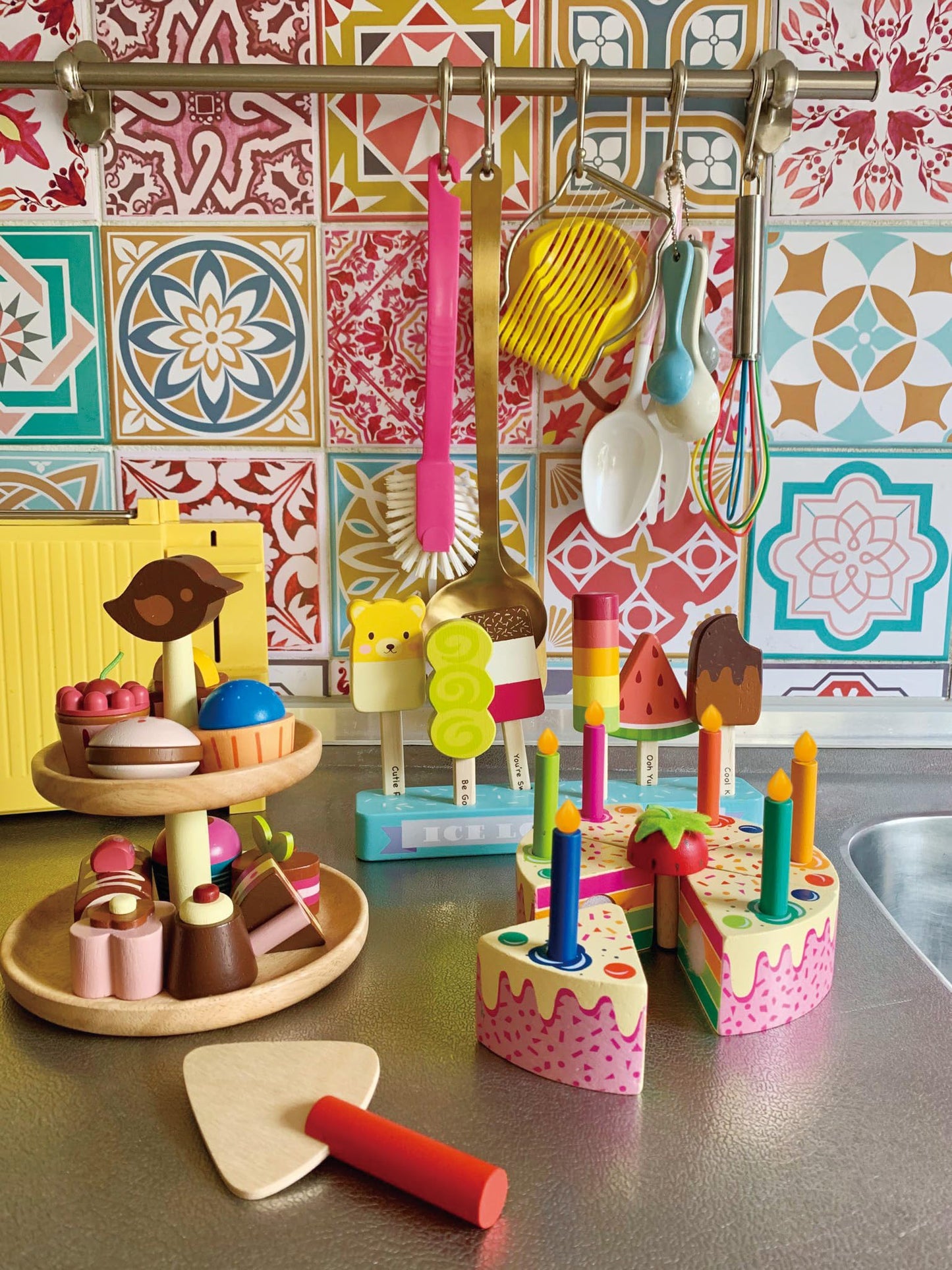 Tender Leaf Toys Rainbow Birthday Cake – Wooden Pretend Play Cake with Candles & Slices
