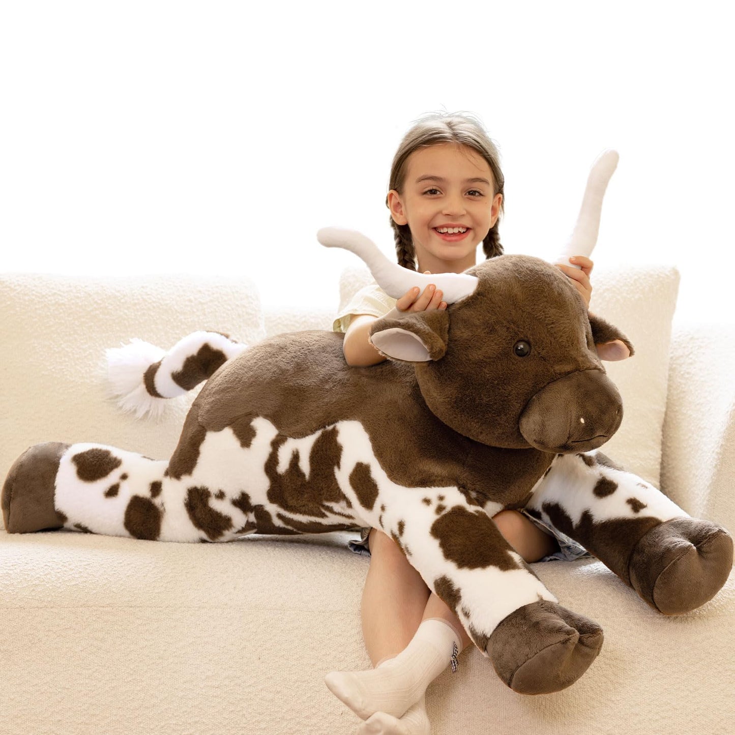 Tezituor 43.3-Inch Giant Longhorn Cow Plush Pillow — Realistic Longhorn Bull Stuffed Animal for Kids & Adults