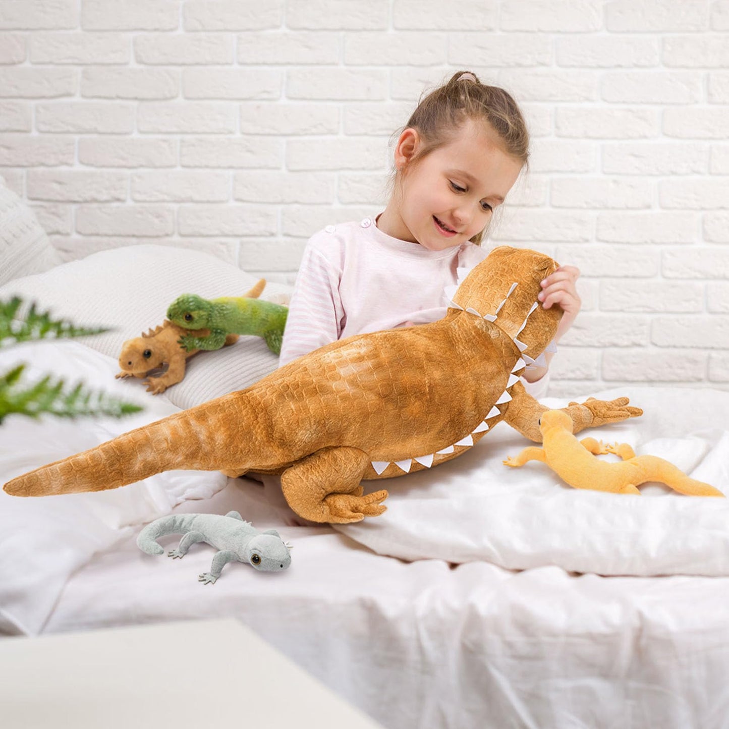 Tezituor Lizard Stuffed Animal with 4 Babies – 26.5-Inch Realistic Bearded Dragon Plush