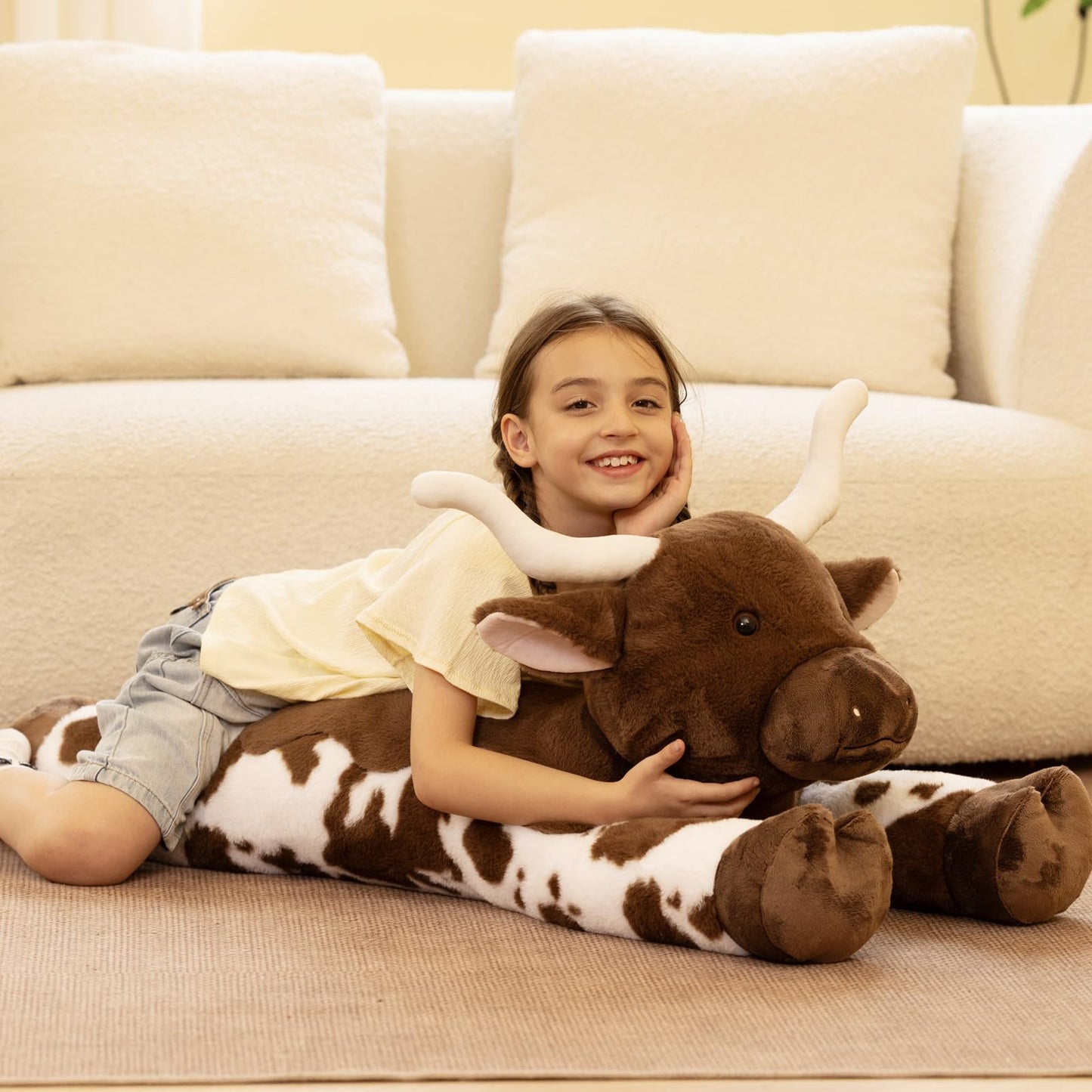 Tezituor 43.3-Inch Giant Longhorn Cow Plush Pillow — Realistic Longhorn Bull Stuffed Animal for Kids & Adults