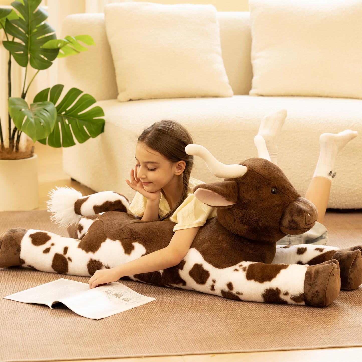 Tezituor 43.3-Inch Giant Longhorn Cow Plush Pillow — Realistic Longhorn Bull Stuffed Animal for Kids & Adults