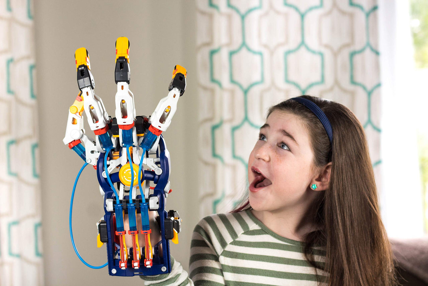 Thames & Kosmos Mega Cyborg Hand STEM Kit | Giant Hydraulic Hand for Pneumatic Learning