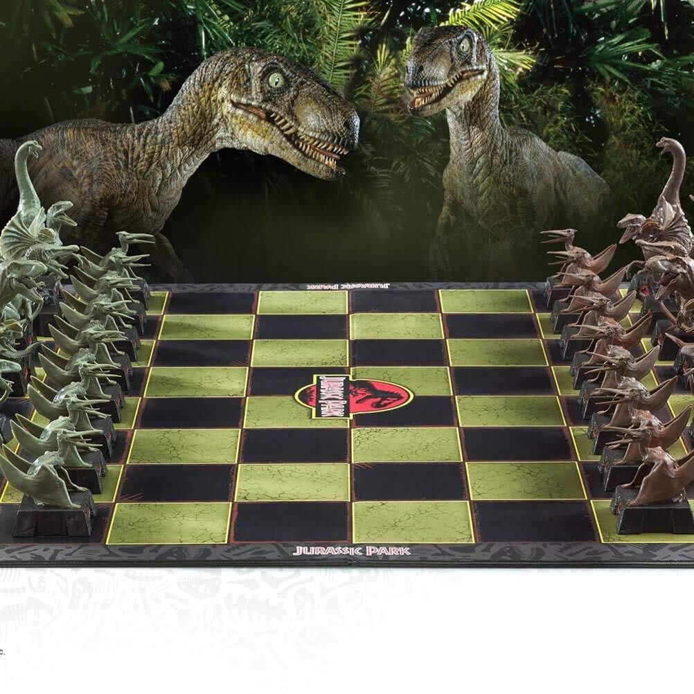 The Noble Collection Jurassic Park Chess Set – Officially Licensed Dinosaurs on a Stone-Texture Board
